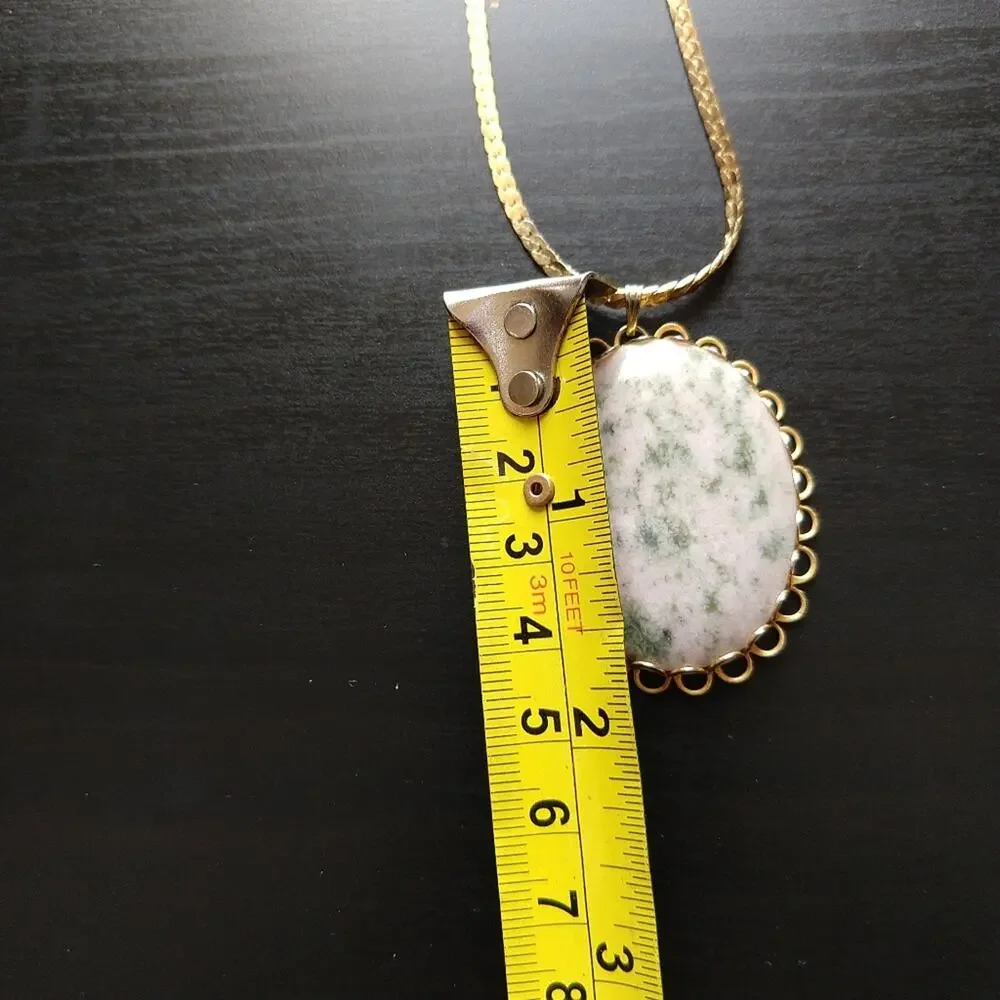 Statement Necklace large Jasper-like Stone Pendant gold flat chain NOS princess